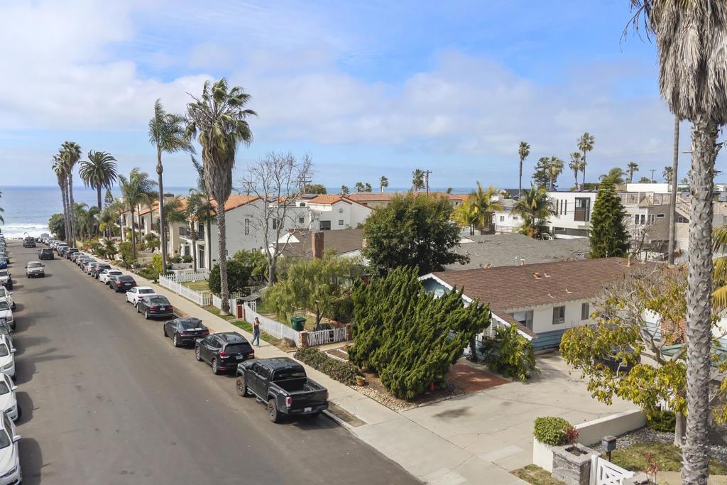 342 Bonair St. 342-344