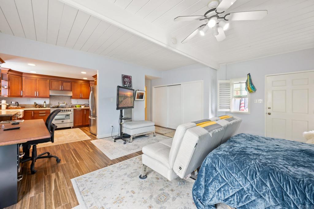 2151 Glasgow Avenue Property Photo 44