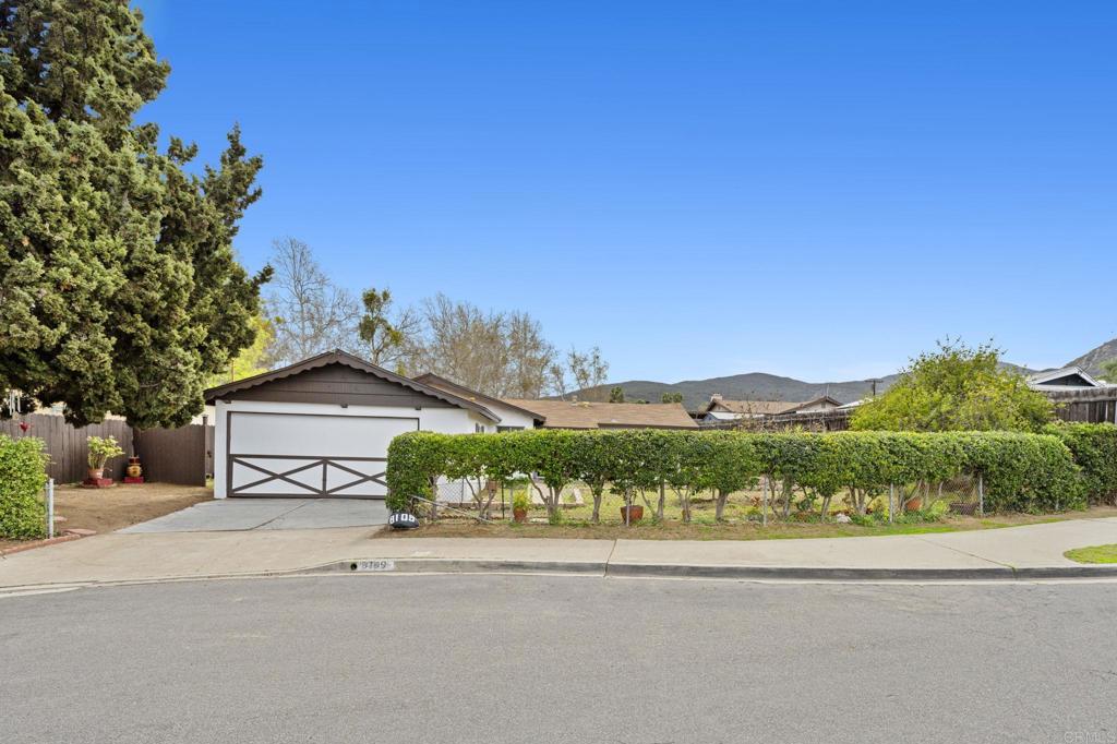 8109 Arlette Street Property Photo