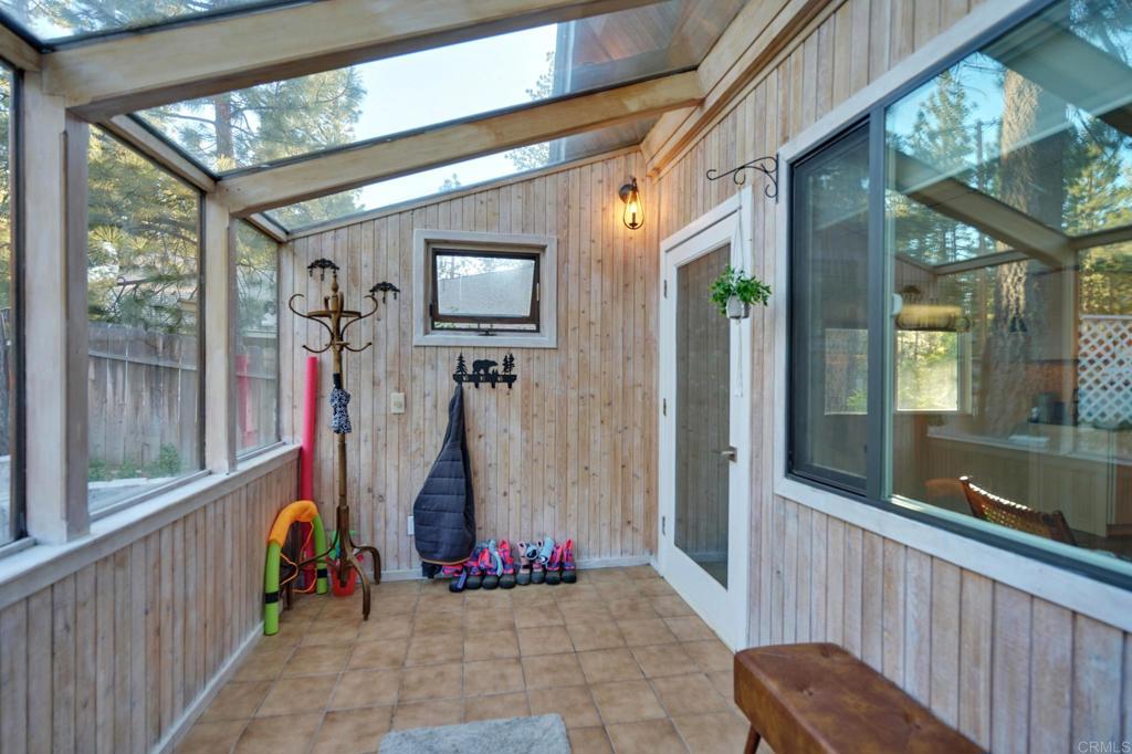 1111 Elmwood Place Property Photo 3