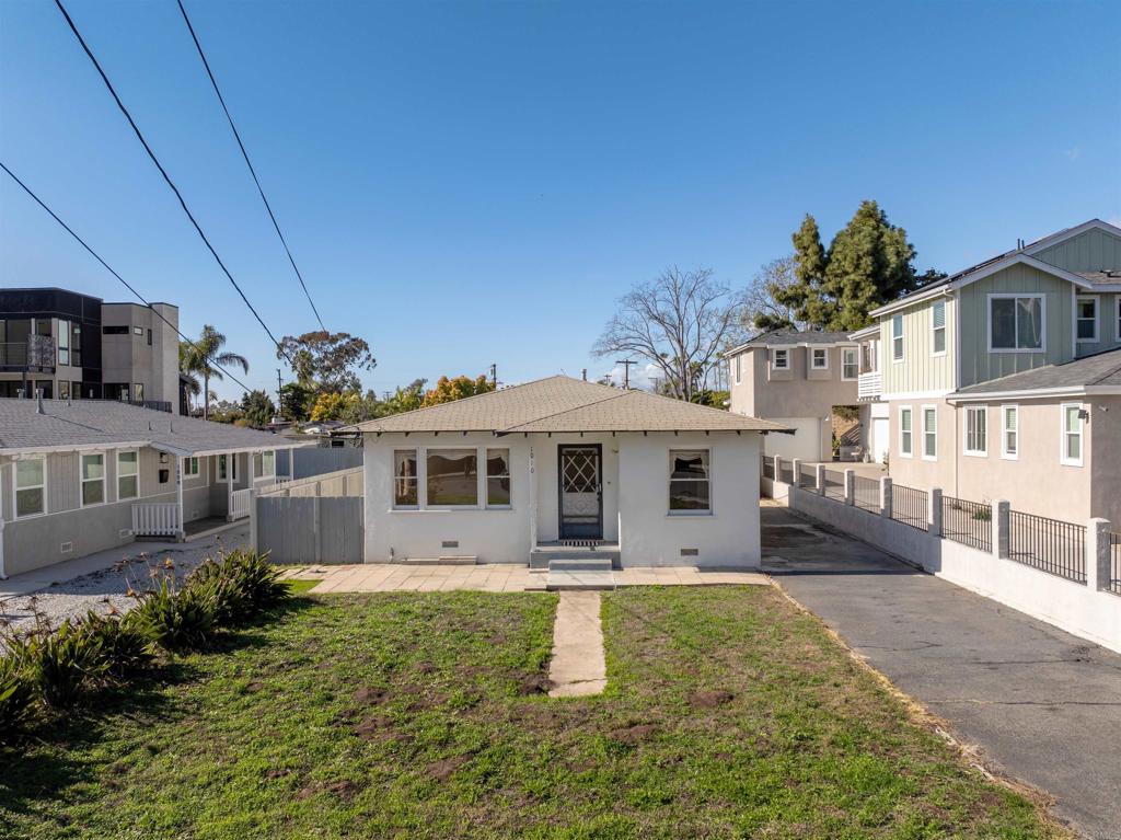 1010 Grand Avenue Property Photo