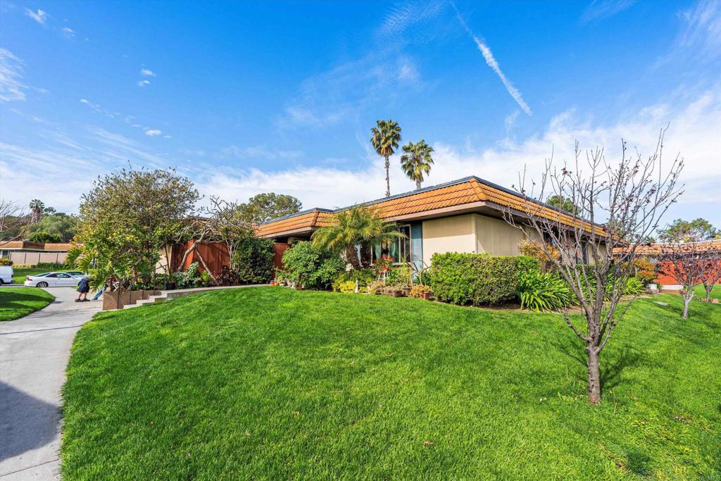 23376 Via San Miguel Property Photo