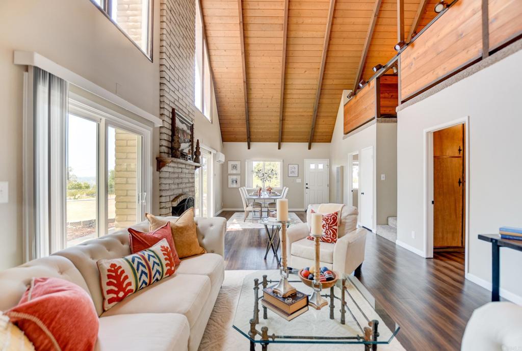 92019 Real Estate Listings Main Image
