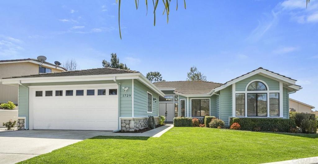 1729 Pinehurst Avenue Property Photo