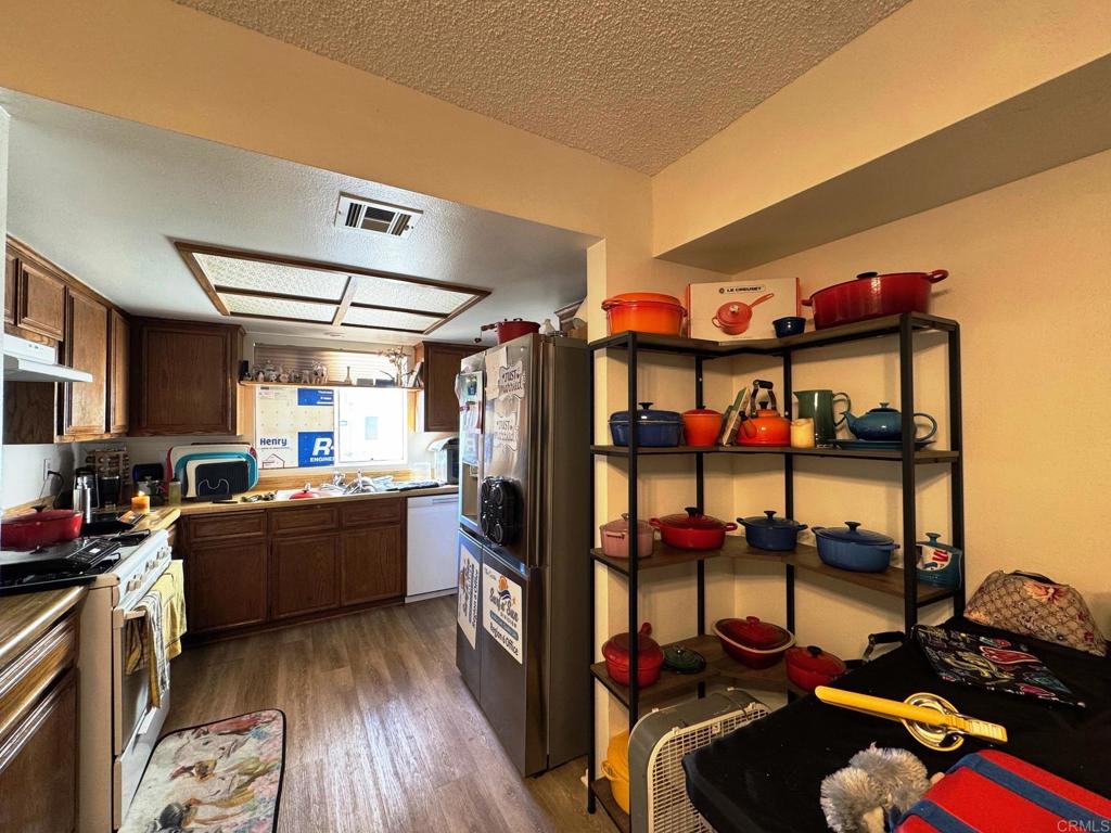 456 E Puente Street Property Photo 10