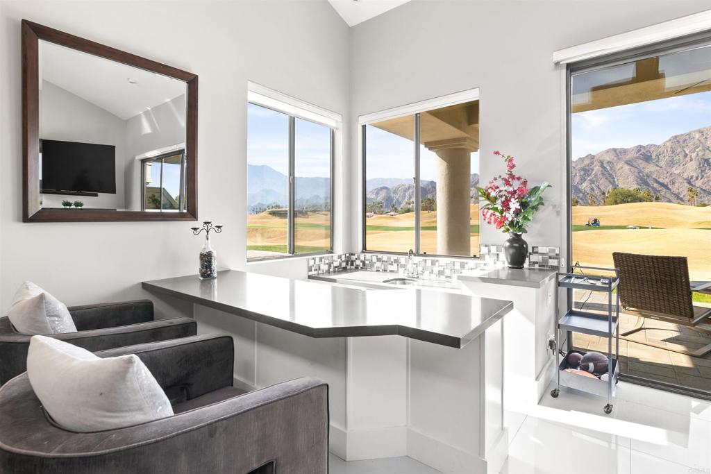 54877 Inverness Way Property Photo 17