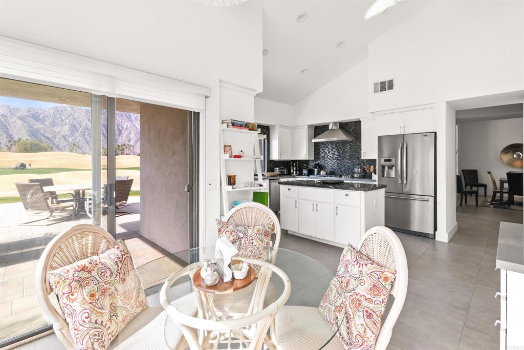 54877 Inverness Way Property Photo 25