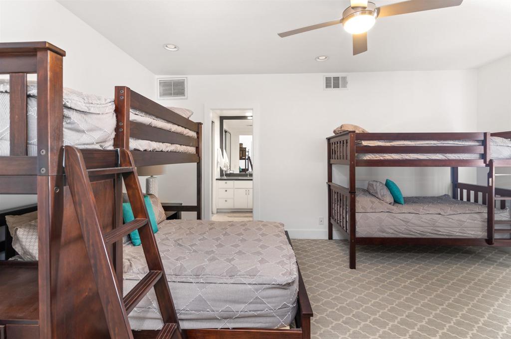 54877 Inverness Way Property Photo 39