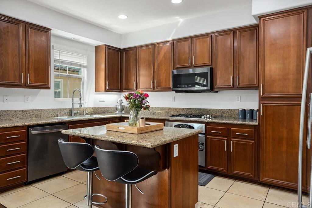 254 Marquette Ave Avenue Property Photo 1
