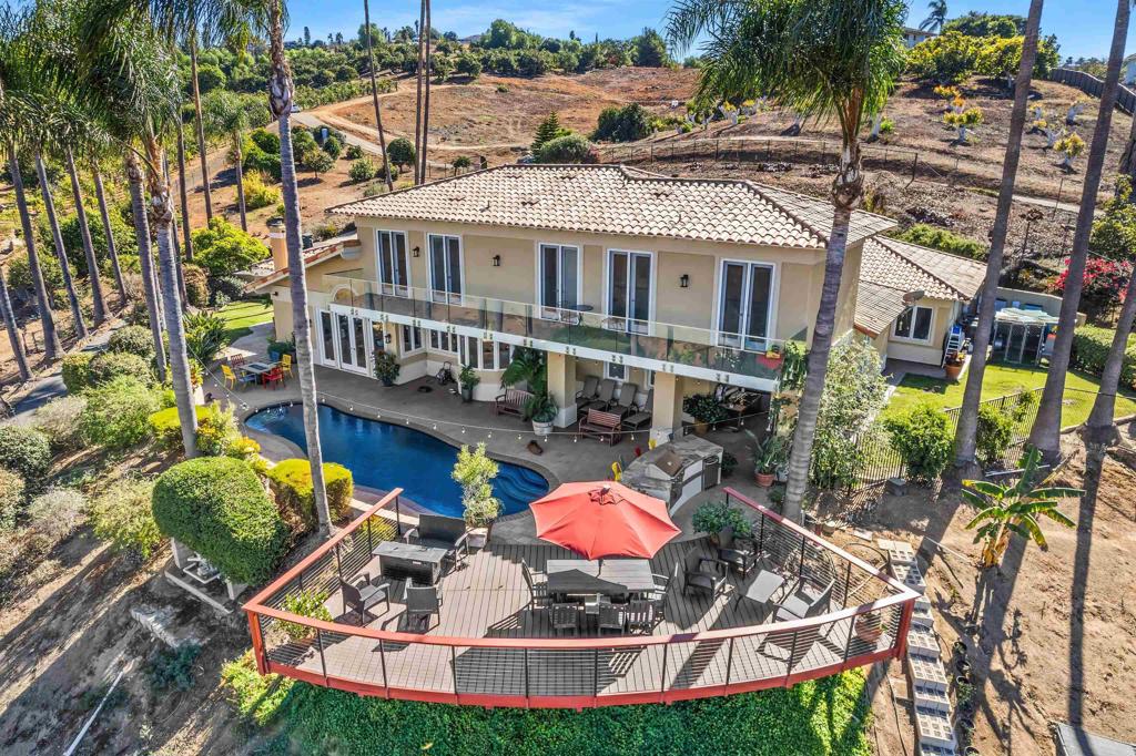 30477 Via Maria Elena Property Photo 1