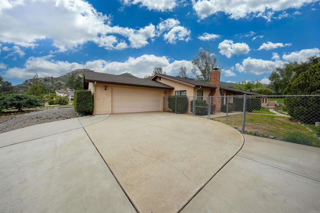 23416 Glenn Ellen Way Property Photo