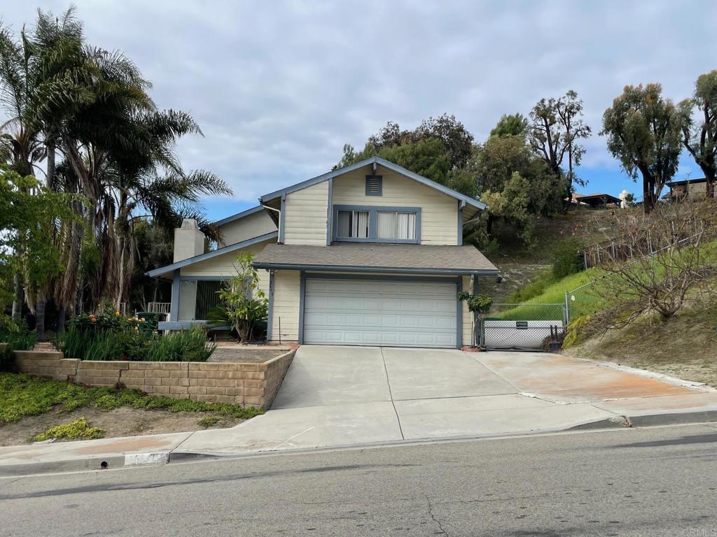 2640 Chestnut Avenue Property Photo
