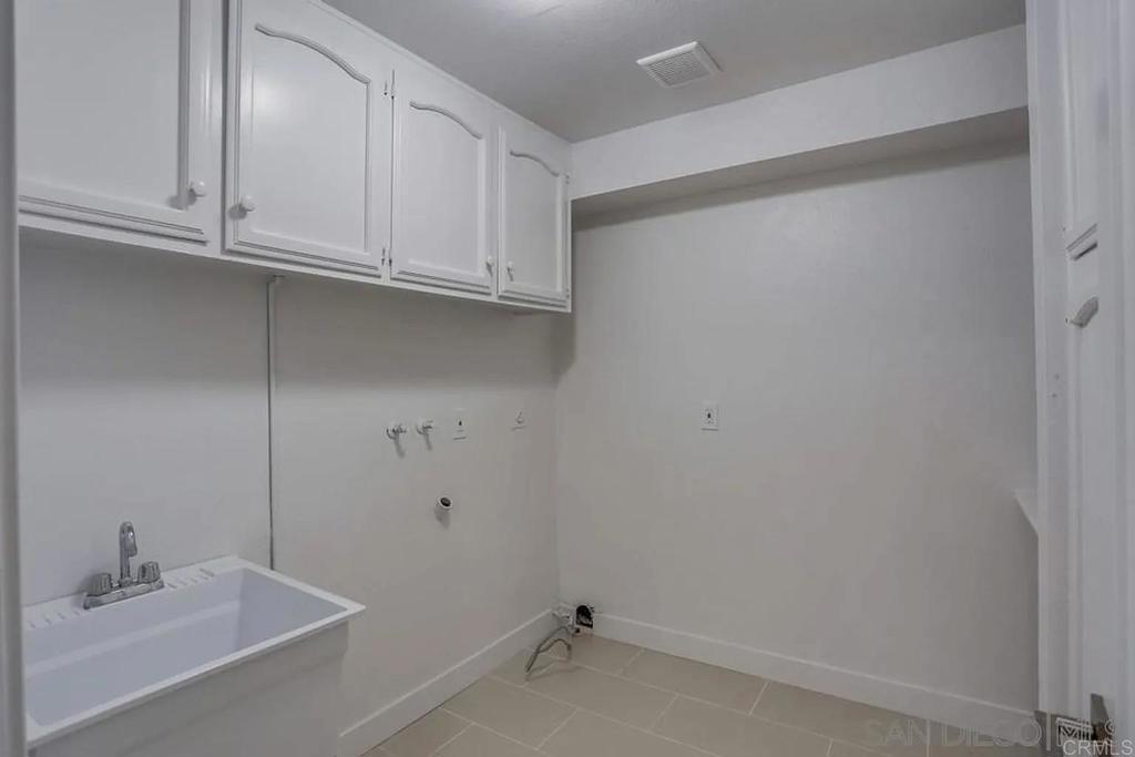 7520 Jerez Court E Property Photo 25