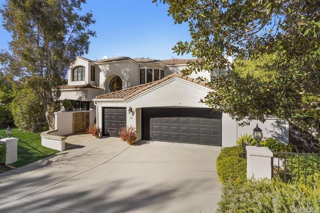 1574 Andorre Gln Property Photo 4