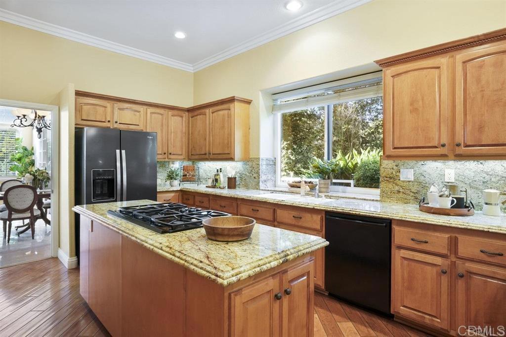 1574 Andorre Gln Property Photo 24