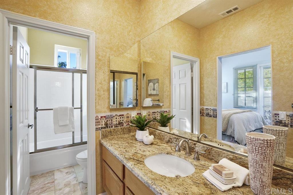 1574 Andorre Gln Property Photo 30