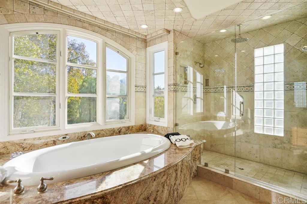 1574 Andorre Gln Property Photo 41