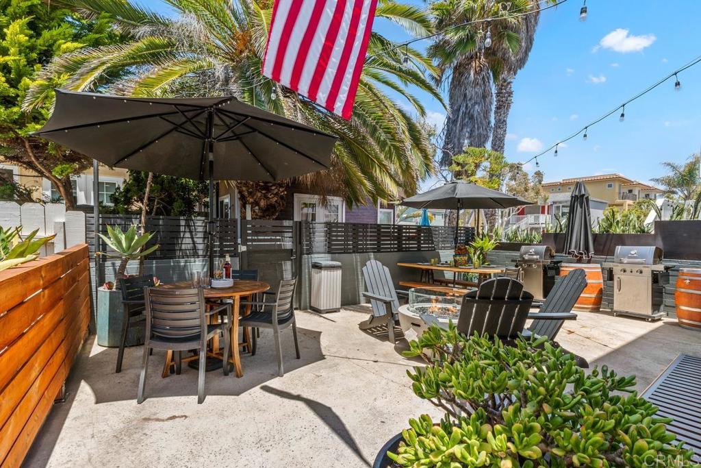 725 Kingston Court Property Photo 17