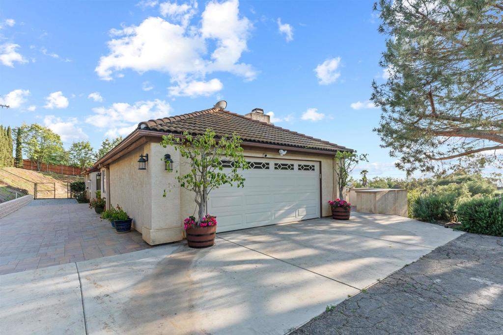 13311 Hillstar Lane Property Photo 4
