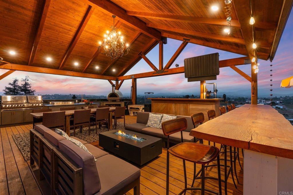 4938 San Jacinto Circle E Property Photo 4