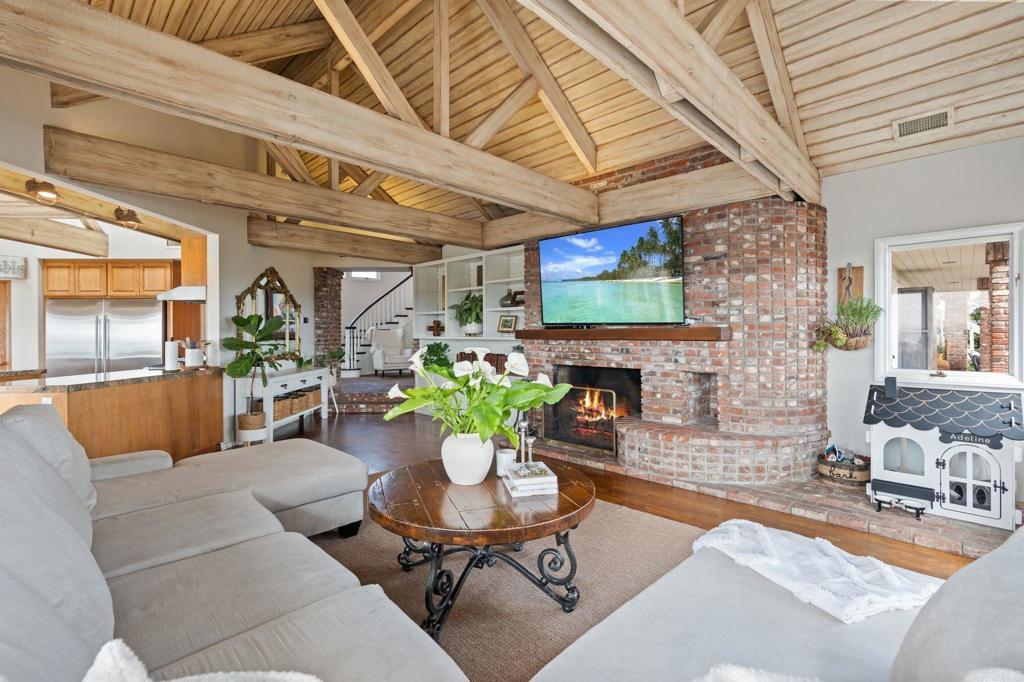 4938 San Jacinto Circle E Property Photo 13