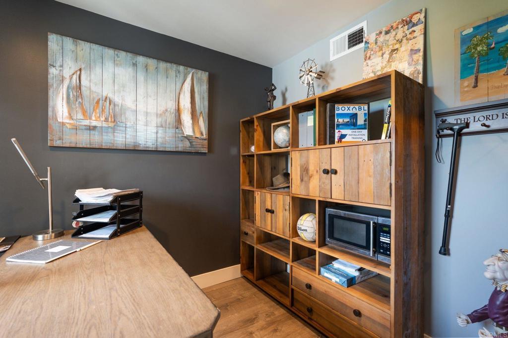 4938 San Jacinto Circle E Property Photo 28