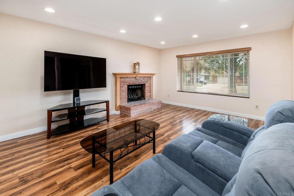 1502 N Ash Street Property Photo 4
