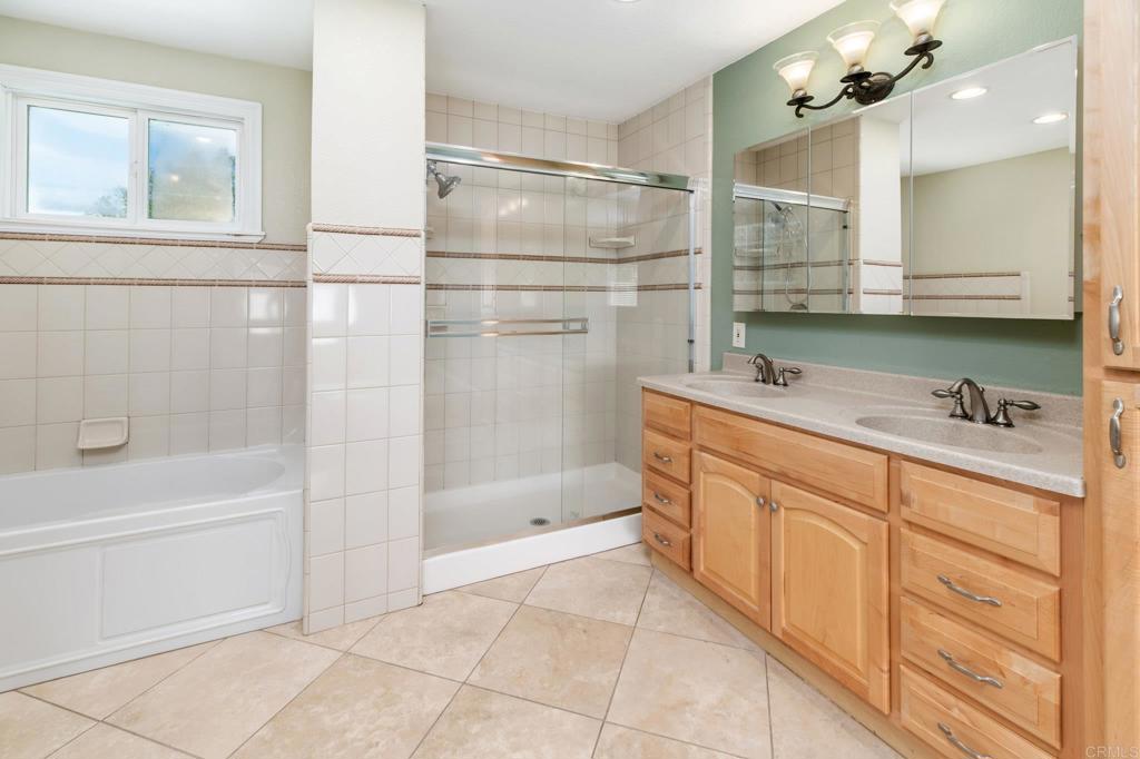 1502 N Ash Street Property Photo 15