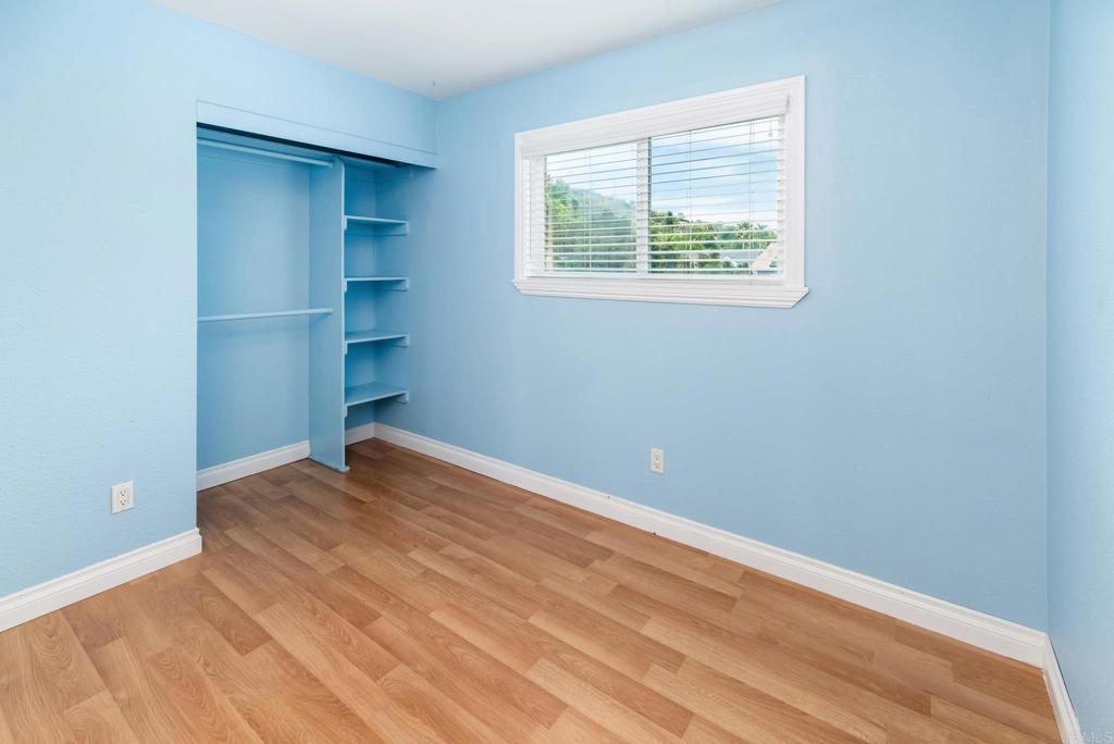 1502 N Ash Street Property Photo 17