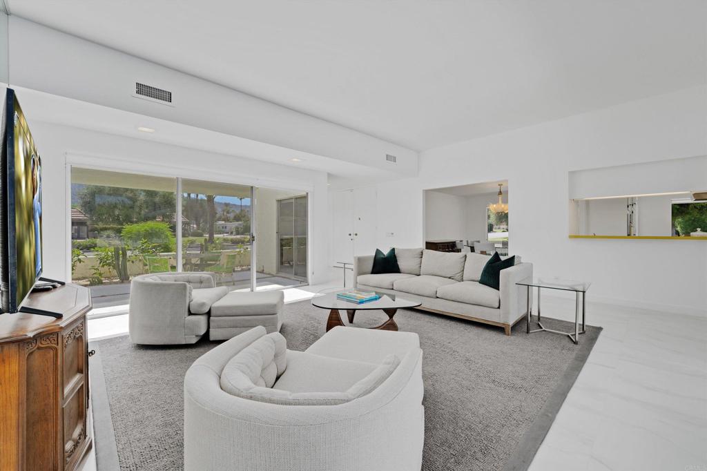 45480 Via Corona Property Photo 8