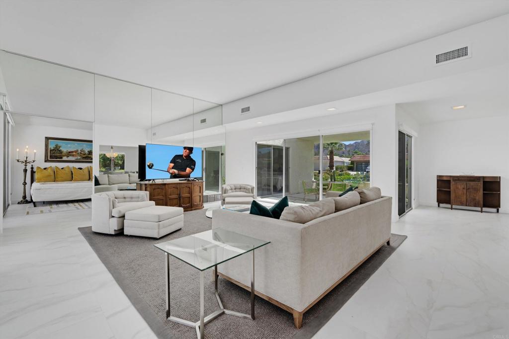 45480 Via Corona Property Photo 9