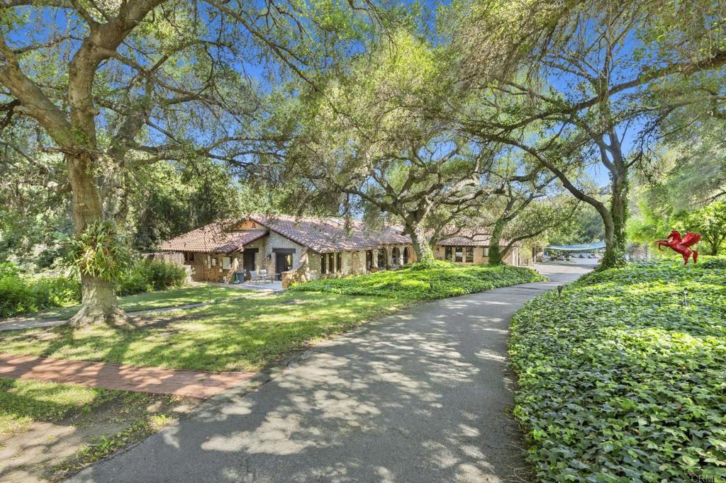 14213 Highway 76 Property Photo 1