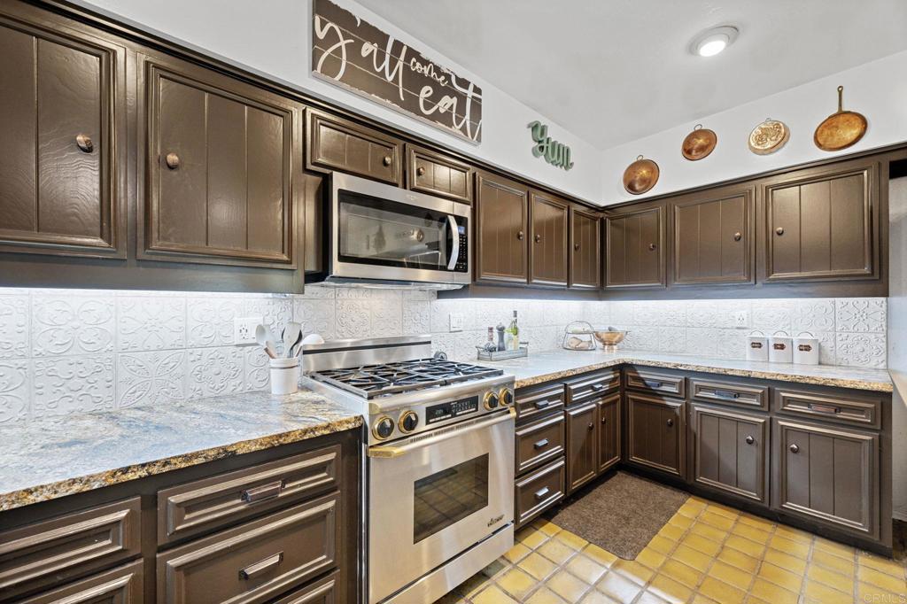 14213 Highway 76 Property Photo 21