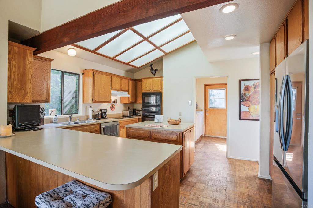 28330 Meadow Glen Way West Property Photo 13