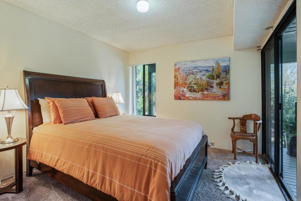 28330 Meadow Glen Way West Property Photo 28