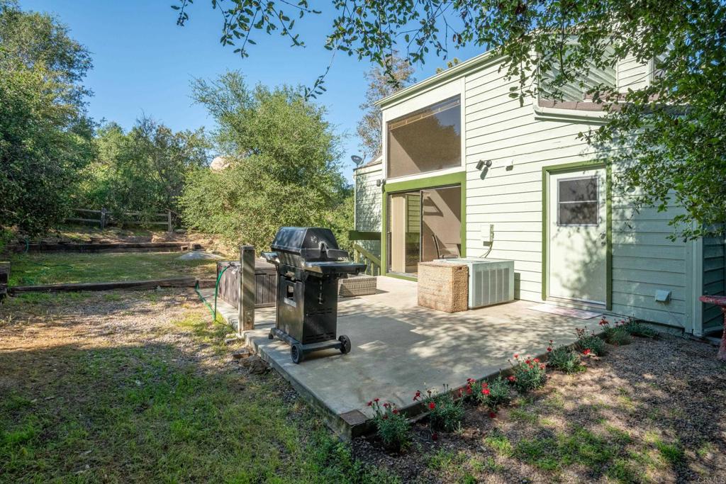 28330 Meadow Glen Way West Property Photo 37