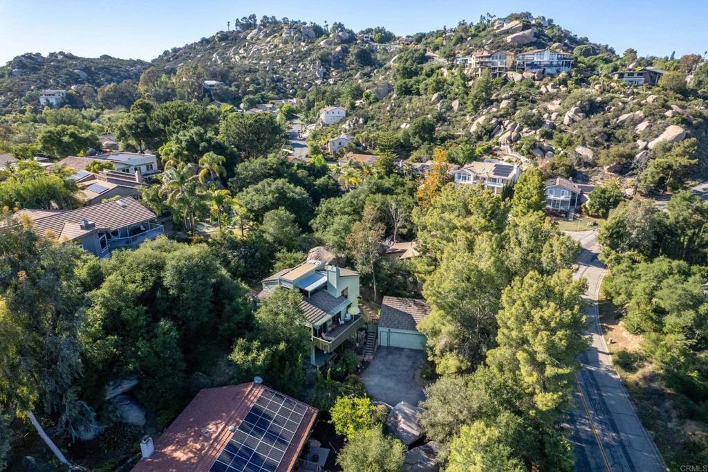 28330 Meadow Glen Way West Property Photo 48