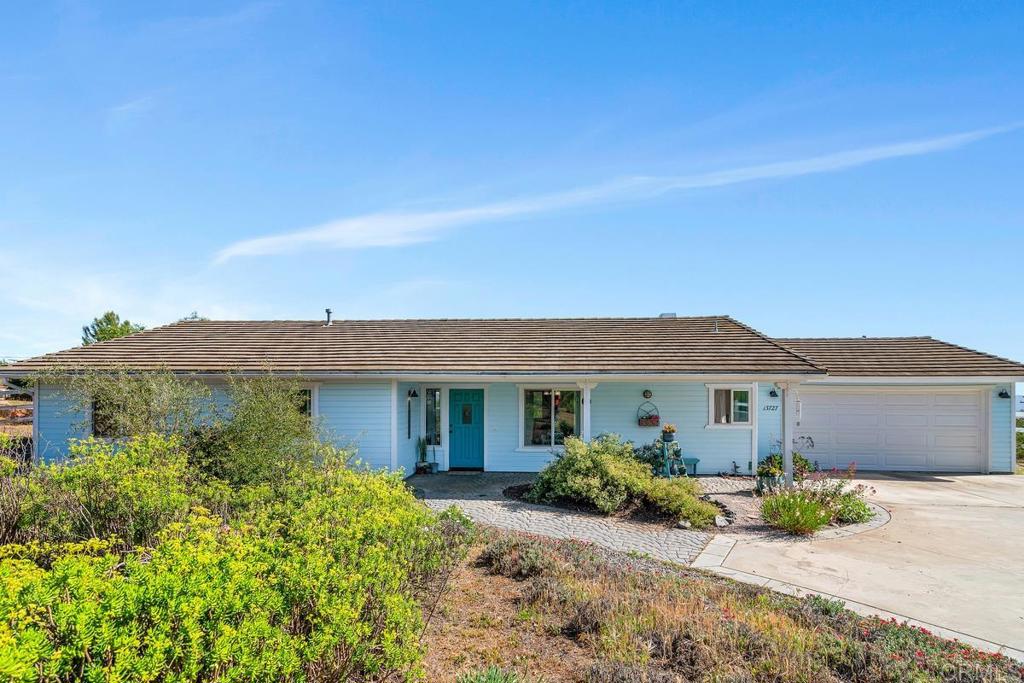 13727 Mcnally Road Property Photo 1