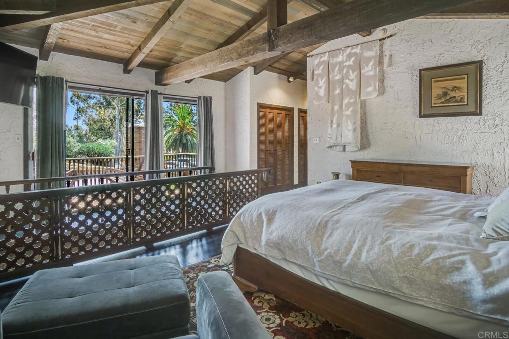 15390 Las Planideras Property Photo 14