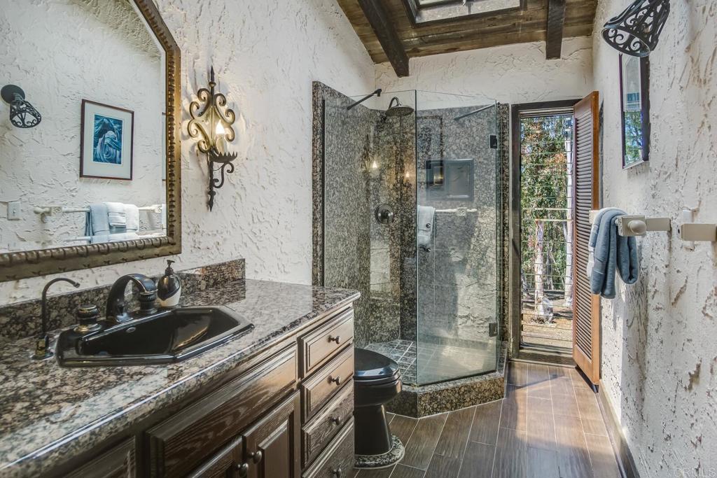 15390 Las Planideras Property Photo 18