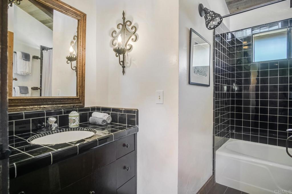 15390 Las Planideras Property Photo 22