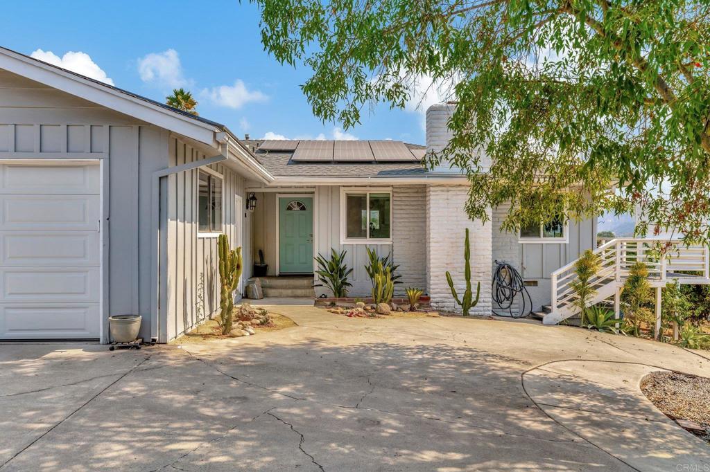 1055 Via Lomita Property Photo 1