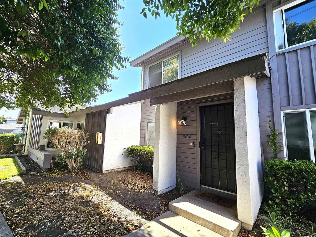 3456 Seabreeze Walk Property Photo 1