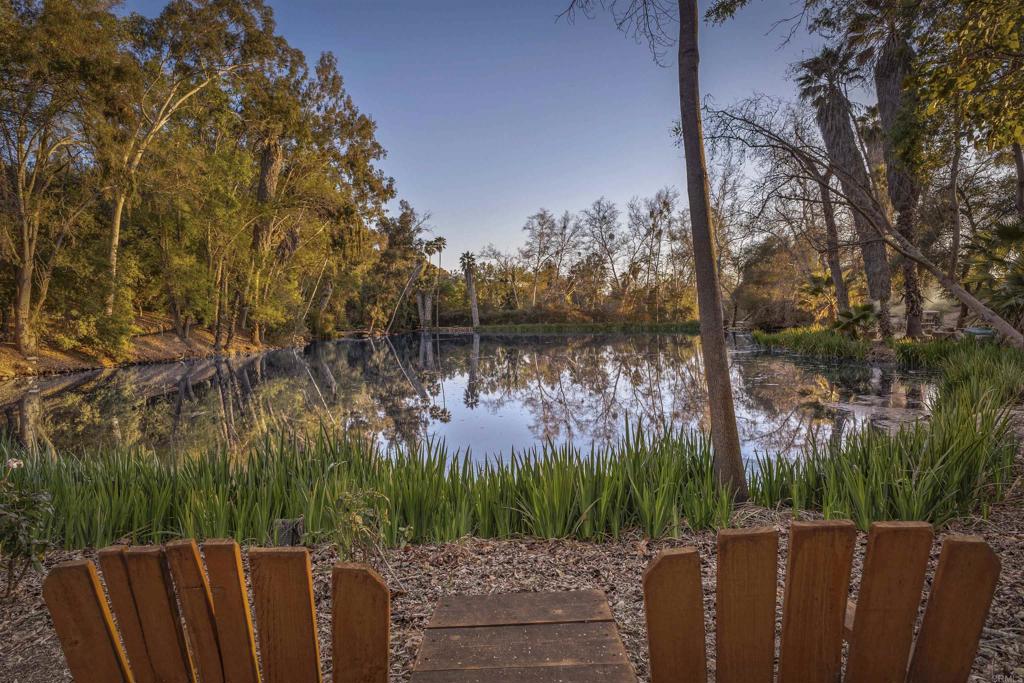 6036 Rainbow Heights Road Property Photo 3