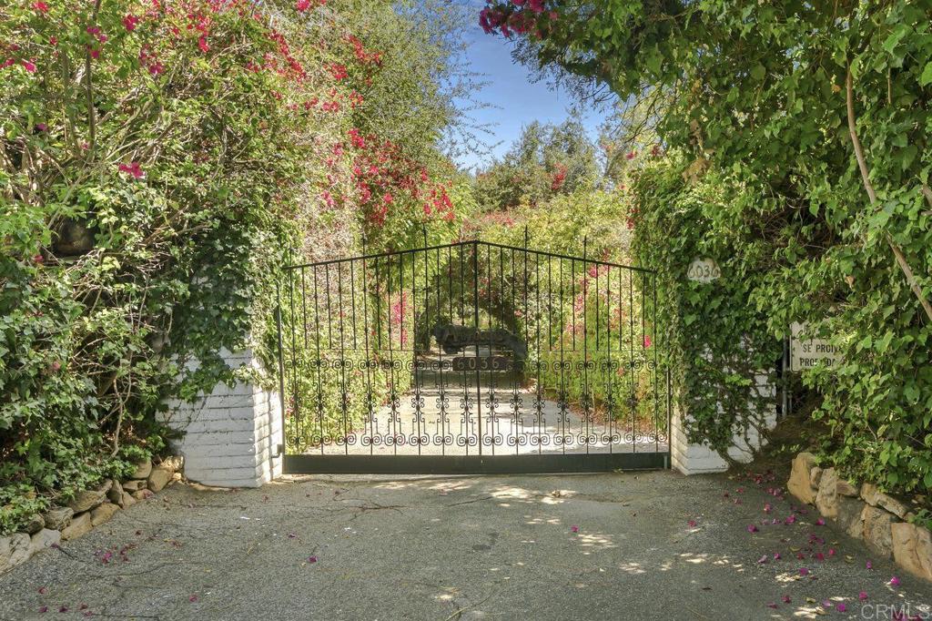 6036 Rainbow Heights Road Property Photo 16