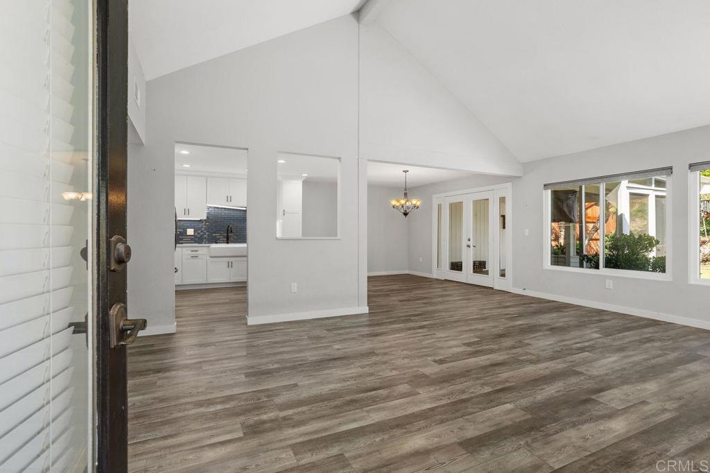 6804 Urubu Street Property Photo 5
