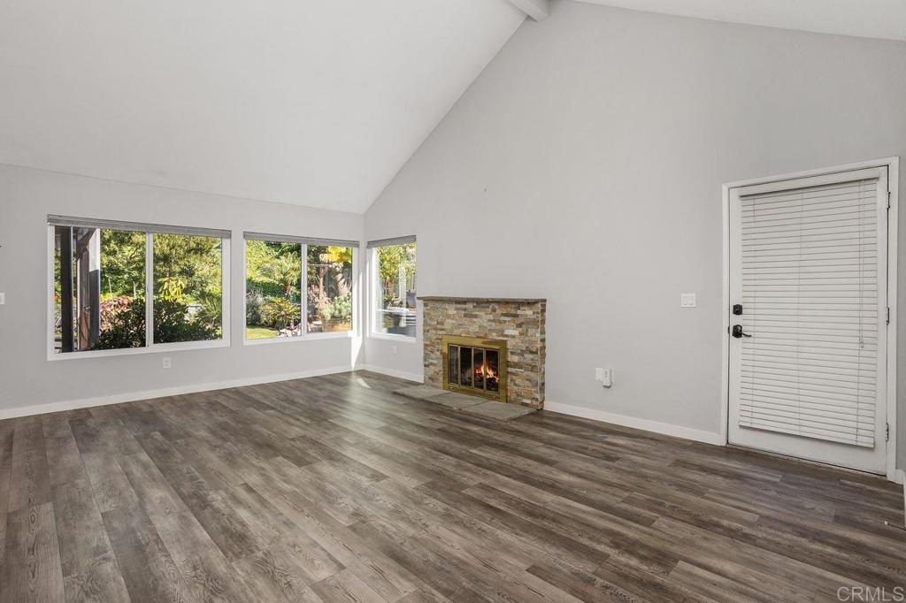 6804 Urubu Street Property Photo 6