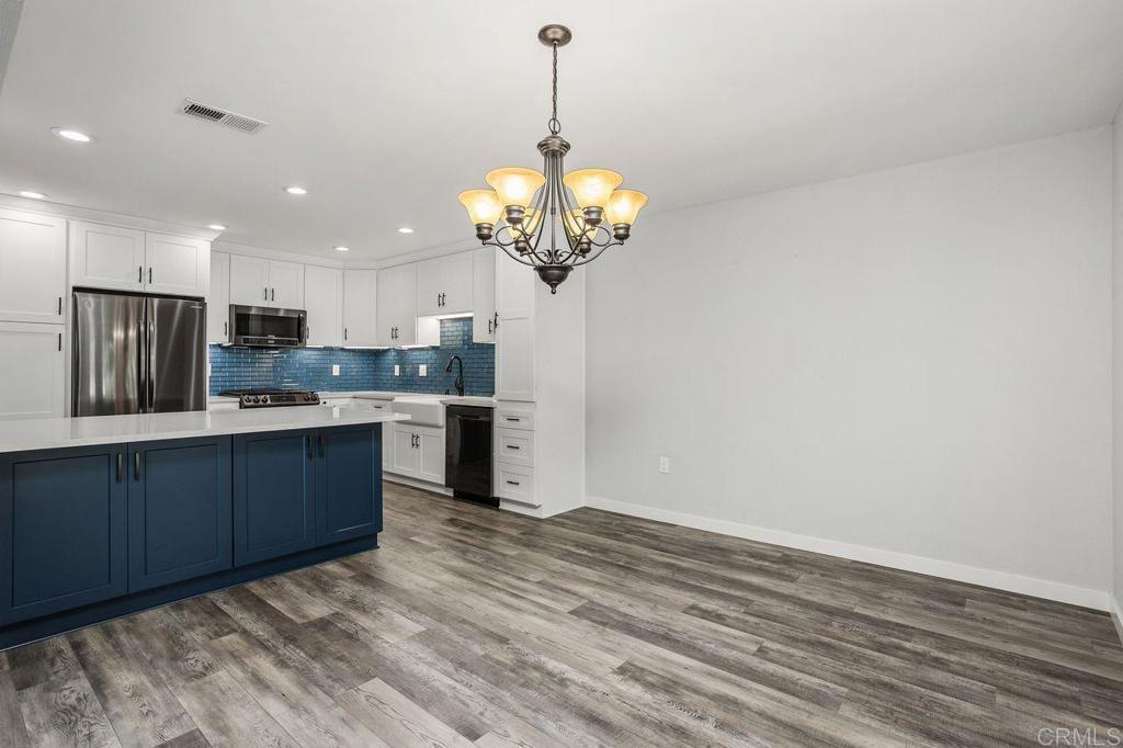6804 Urubu Street Property Photo 10
