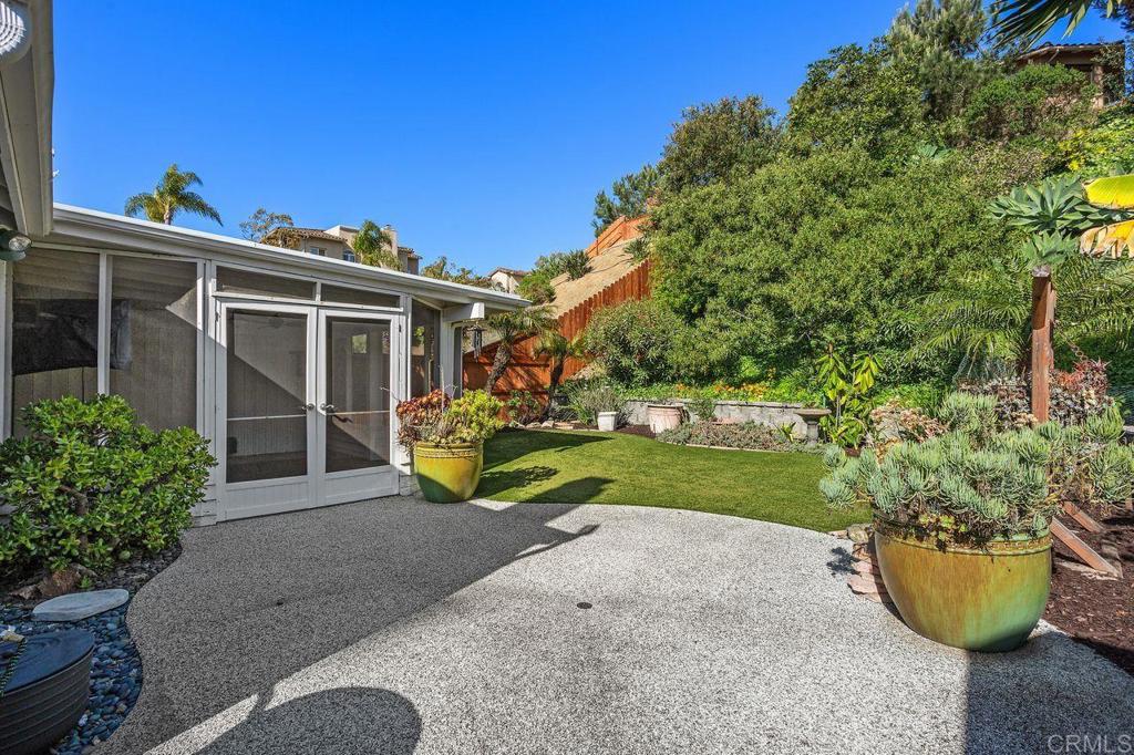 6804 Urubu Street Property Photo 25