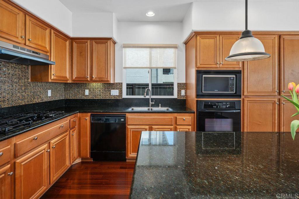 4729 Crater Rim Road Property Photo 13